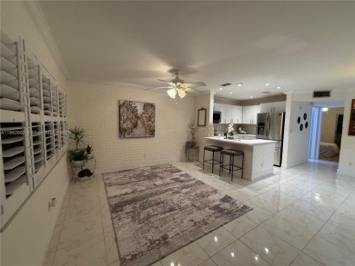 Beautiful One bedroom unit with great updates, move in ready on Sunrise Lakes Phase III in Florida - for sale on GolfHomes.com, golf home, golf lot