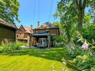 Elegant Tudor in Historic University District  

This 5-bedroom on Detroit Golf Club  in Michigan - for sale on GolfHomes.com, golf home, golf lot