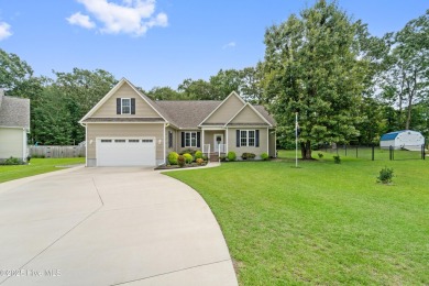 Welcome to River Bend living at its finest! Built in 2020, this on River Bend Golf and Country Club in North Carolina - for sale on GolfHomes.com, golf home, golf lot