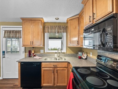 NO BOND, NO CDD! Completely renovated 2/2 Manufactured home in on El Diablo Executive Golf Course in Florida - for sale on GolfHomes.com, golf home, golf lot