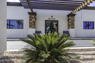 Welcome to your own private retreat in this stunning 1 bedroom on Palm Creek Golf and RV Resort in Arizona - for sale on GolfHomes.com, golf home, golf lot