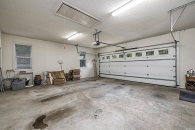 Have you been looking for a one owner, lovingly maintained home on Isabella Golf Course  in Arkansas - for sale on GolfHomes.com, golf home, golf lot
