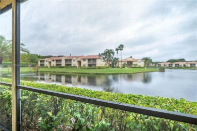 GATED COMMUNITY GROUND FLOOR LOCATION TILE FLOOR FULL SIZED on Oaks Country Club in Florida - for sale on GolfHomes.com, golf home, golf lot