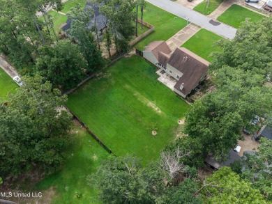 If you are in need of a 4 bedroom home in Northwest Rankin on Castlewoods Golf Club in Mississippi - for sale on GolfHomes.com, golf home, golf lot
