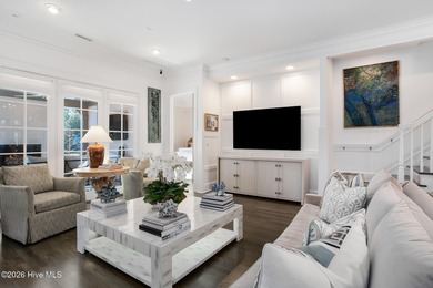 1810 Mews Drive | Landfall Resort-style outdoor living sets 1810 on Country Club of Landfall in North Carolina - for sale on GolfHomes.com, golf home, golf lot