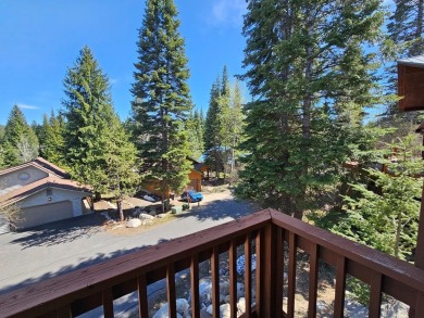 Such a great location! This charming 3bed/2bath condo is perched on McCall Municipal Golf Course in Idaho - for sale on GolfHomes.com, golf home, golf lot