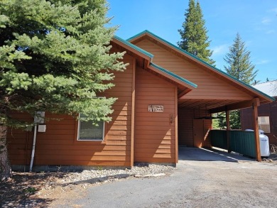 Such a great location! This charming 3bed/2bath condo is perched on McCall Municipal Golf Course in Idaho - for sale on GolfHomes.com, golf home, golf lot