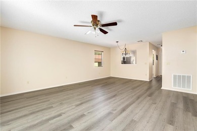 Enjoy low-maintenance living in this charming one-level townhome on Bella Vista - Metfield Golf Complex and Country Club in Arkansas - for sale on GolfHomes.com, golf home, golf lot