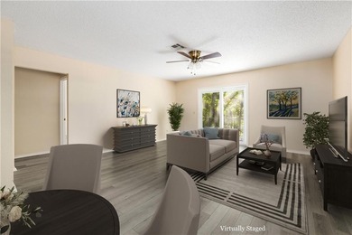 Enjoy low-maintenance living in this charming one-level townhome on Bella Vista - Metfield Golf Complex and Country Club in Arkansas - for sale on GolfHomes.com, golf home, golf lot