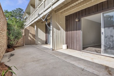 Golf Lover's Haven! Nestled in serene surroundings overlooking on Rayburn Country Club in Texas - for sale on GolfHomes.com, golf home, golf lot