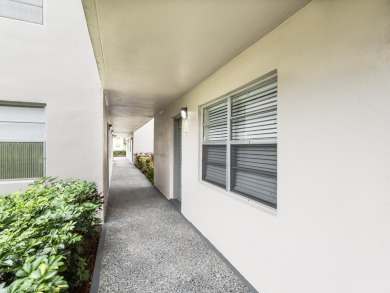 This beautifully updated condo features a stunning kitchen with on Kings Point Golf -Flanders Way in Florida - for sale on GolfHomes.com, golf home, golf lot
