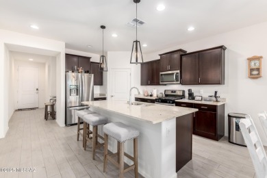 Seller has the right to accept or counter any offers between on Del Lago Golf Club in Arizona - for sale on GolfHomes.com, golf home, golf lot