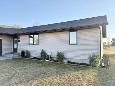 This 2 plus bedroom, 1.75 bath ranch townhome is the perfect on Elk Point Country Club in South Dakota - for sale on GolfHomes.com, golf home, golf lot