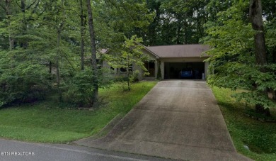 Nice three bedroom, two bath home with two car garage on Druid Hills Golf Club in Tennessee - for sale on GolfHomes.com, golf home, golf lot