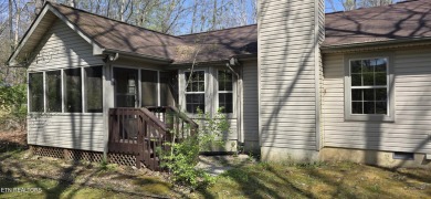 Nice three bedroom, two bath home with two car garage on Druid Hills Golf Club in Tennessee - for sale on GolfHomes.com, golf home, golf lot