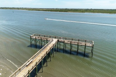 Updated & Move-in Ready! Discover The Perfect Blend Of Comfort on St. Augustine Shores Golf Club in Florida - for sale on GolfHomes.com, golf home, golf lot