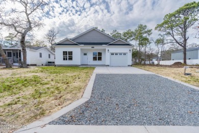 WOW!!! GREAT PRICE  SELLER OFFERING $5,000 IN BUYER CONCESSIONS! on Founders Club At St. James Plantation in North Carolina - for sale on GolfHomes.com, golf home, golf lot