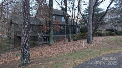 Beautiful, elegant, immaculate and well maintained home located on River Hills Country Club in South Carolina - for sale on GolfHomes.com, golf home, golf lot