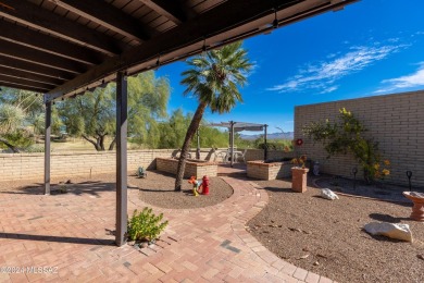 Welcome to your desert oasis! This beautiful townhouse in Green on Desert Hills Golf Club of Green Valley in Arizona - for sale on GolfHomes.com, golf home, golf lot