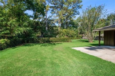 Well established Covington Country Club Estates off Fairway View on Covington Country Club in Louisiana - for sale on GolfHomes.com, golf home, golf lot