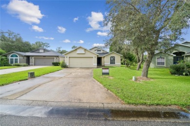 Charming 3BR/2BA home in Oakwood Golf Club! Built in 2002, this on Oakwood Golf Club in Florida - for sale on GolfHomes.com, golf home, golf lot