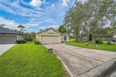 Charming 3BR/2BA home in Oakwood Golf Club! Built in 2002, this on Oakwood Golf Club in Florida - for sale on GolfHomes.com, golf home, golf lot