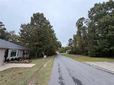 Enjoy the peaceful settings of Bella Vista at the end of a on Bella Vista Country Club - Kingswood in Arkansas - for sale on GolfHomes.com, golf home, golf lot