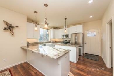 Custom home next to Golf Course in Weaverville with end of the on Trinity Alps Golf Course in California - for sale on GolfHomes.com, golf home, golf lot