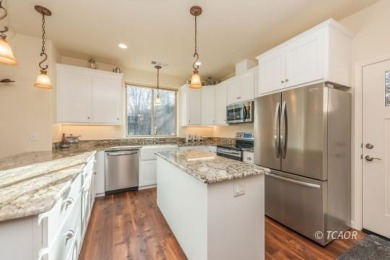 Custom home next to Golf Course in Weaverville with end of the on Trinity Alps Golf Course in California - for sale on GolfHomes.com, golf home, golf lot
