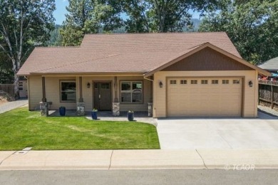Custom home next to Golf Course in Weaverville with end of the on Trinity Alps Golf Course in California - for sale on GolfHomes.com, golf home, golf lot