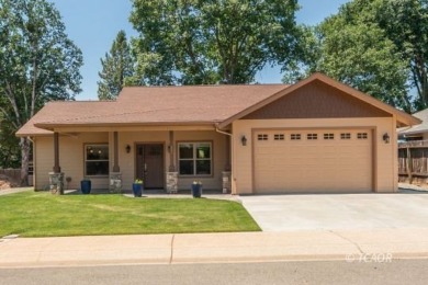 Custom home next to Golf Course in Weaverville with end of the on Trinity Alps Golf Course in California - for sale on GolfHomes.com, golf home, golf lot