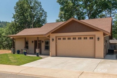 Custom home next to Golf Course in Weaverville with end of the on Trinity Alps Golf Course in California - for sale on GolfHomes.com, golf home, golf lot
