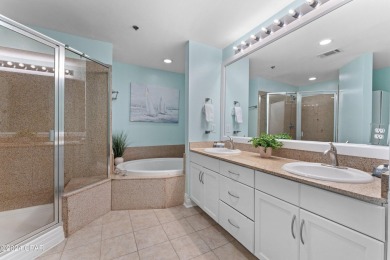 Amazing deal alert... recently updated and ready for you! This on Signal Hill Golf Course, Inc. in Florida - for sale on GolfHomes.com, golf home, golf lot