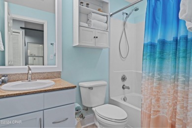 Amazing deal alert... recently updated and ready for you! This on Signal Hill Golf Course, Inc. in Florida - for sale on GolfHomes.com, golf home, golf lot