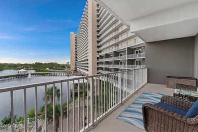 Amazing deal alert... recently updated and ready for you! This on Signal Hill Golf Course, Inc. in Florida - for sale on GolfHomes.com, golf home, golf lot