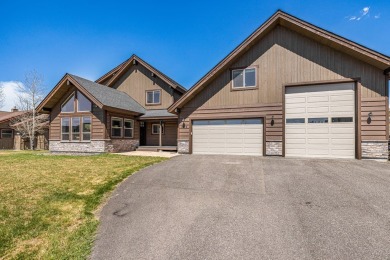 This 3,260 sq ft 4-bedroom, 2.5-bathroom home with a bonus room on McCall Municipal Golf Course in Idaho - for sale on GolfHomes.com, golf home, golf lot