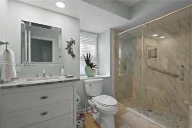 Beautifully updated 2-bedroom, 2-bath first-floor flat located on Shipyard Golf Club in South Carolina - for sale on GolfHomes.com, golf home, golf lot