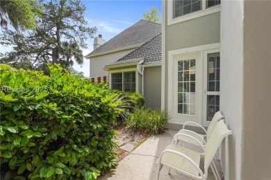 Beautifully updated 2-bedroom, 2-bath first-floor flat located on Shipyard Golf Club in South Carolina - for sale on GolfHomes.com, golf home, golf lot