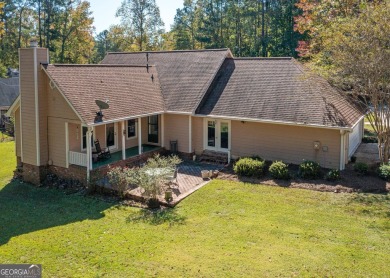 Perfect Location! This beautiful home is situated on the 17th on Canongate On White Oak Golf Course in Georgia - for sale on GolfHomes.com, golf home, golf lot