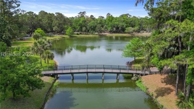 Beautifully updated 2-bedroom, 2-bath first-floor flat located on Shipyard Golf Club in South Carolina - for sale on GolfHomes.com, golf home, golf lot