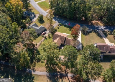 Perfect Location! This beautiful home is situated on the 17th on Canongate On White Oak Golf Course in Georgia - for sale on GolfHomes.com, golf home, golf lot