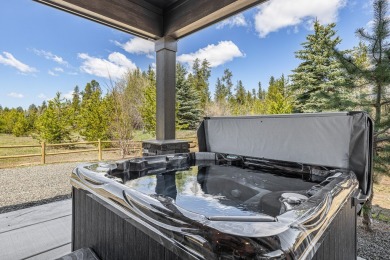 Mountain Getaway - Turnkey, Fully Furnished  Ready to Enjoy on McCall Municipal Golf Course in Idaho - for sale on GolfHomes.com, golf home, golf lot