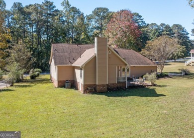 Perfect Location! This beautiful home is situated on the 17th on Canongate On White Oak Golf Course in Georgia - for sale on GolfHomes.com, golf home, golf lot