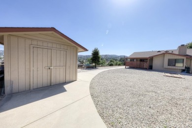 This Inviting, move in ready 3 bedroom 2 bath with an Impressive on Oak Tree Country Club in California - for sale on GolfHomes.com, golf home, golf lot