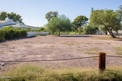 17 Biltmore Estates offers one of the most exclusive and on Arizona Biltmore Golf and Country Club in Arizona - for sale on GolfHomes.com, golf home, golf lot