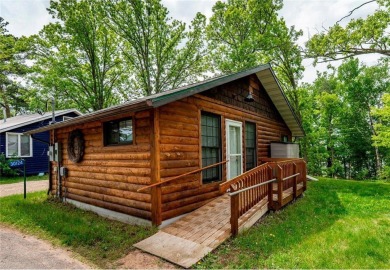 Charming 1-bedroom, 1-bath cottage overlooking beautiful Pelican on Breezy Point Golf Course Resort in Minnesota - for sale on GolfHomes.com, golf home, golf lot