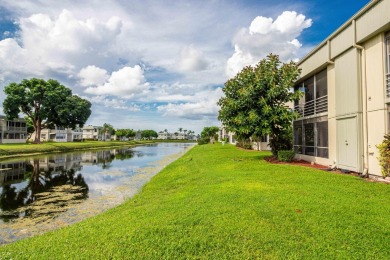 This home is waiting for you to make it special, this 2 bedroom on Kings Point Golf -Flanders Way in Florida - for sale on GolfHomes.com, golf home, golf lot