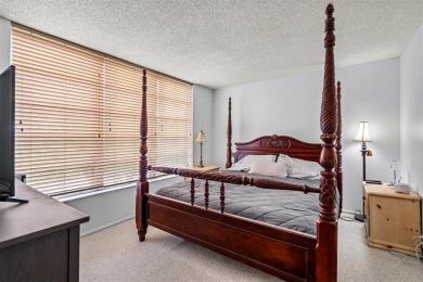 Stop renting and start owning! This move-in ready flip or on Palm-Aire Country Club and Resort - The Oaks in Florida - for sale on GolfHomes.com, golf home, golf lot