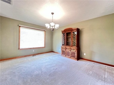 Immaculate home overlooking the beautiful 18 hole golf course on Holiday Island Golf Course in Arkansas - for sale on GolfHomes.com, golf home, golf lot