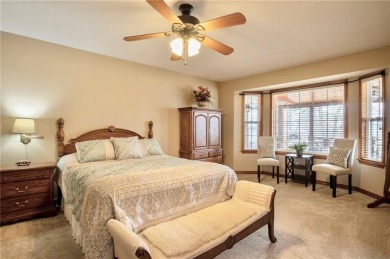 Immaculate home overlooking the beautiful 18 hole golf course on Holiday Island Golf Course in Arkansas - for sale on GolfHomes.com, golf home, golf lot